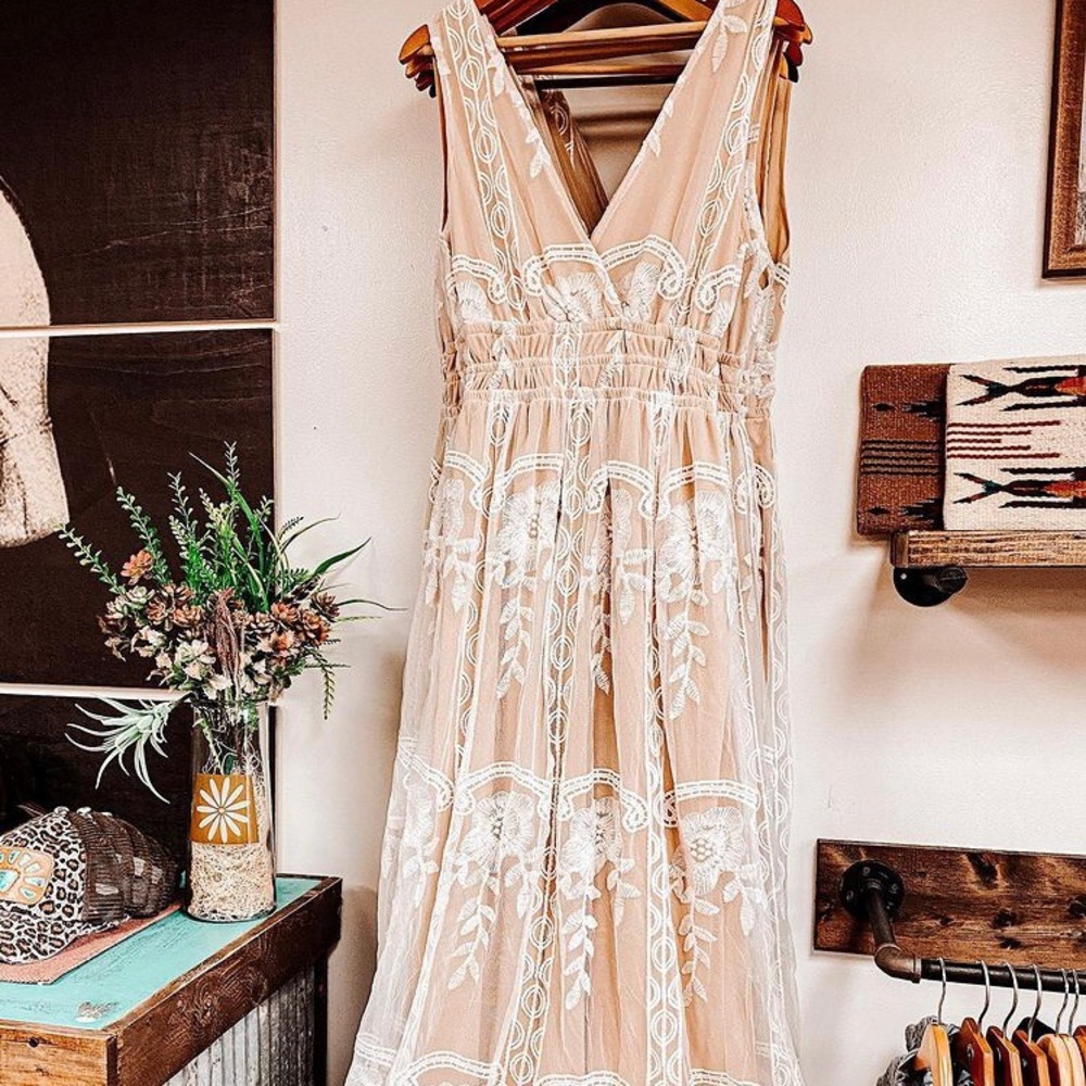 lace Maxi dress
